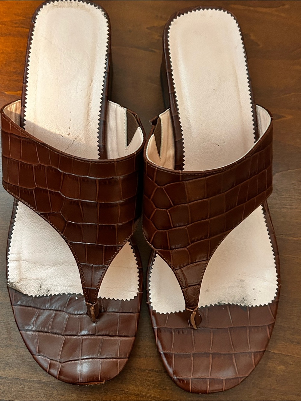 JCrew Brown Croc-Embossed Leather Thong Sandals block heel 10.5 - Picture 3 of 14